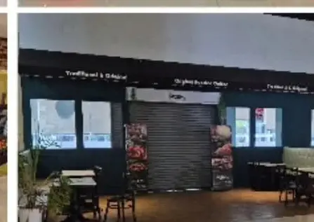 Dining and cafe area near PORTMAN College