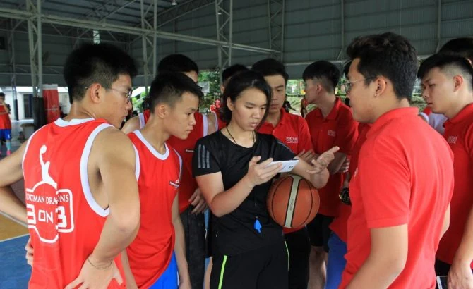 PORTMAN Dragons players in a basketball team discussion