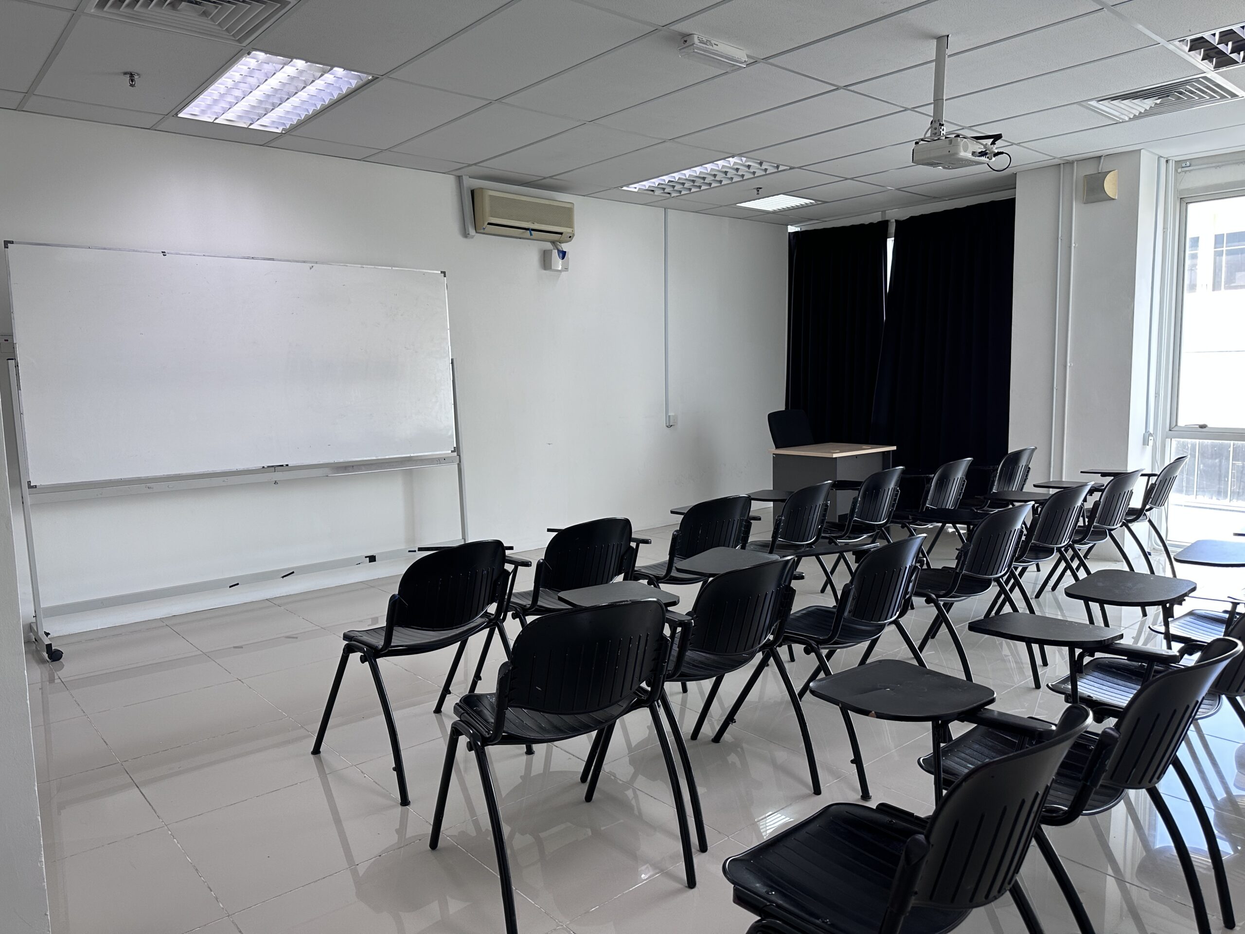Classroom 3 - Universe Studio